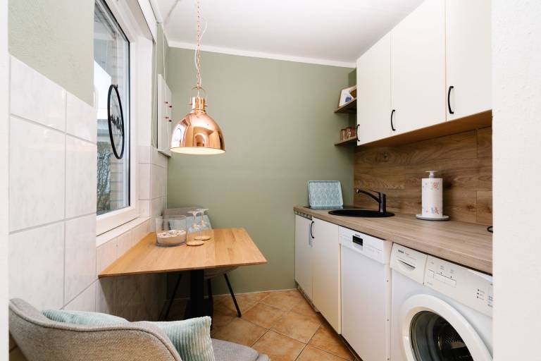 Moderne Ferienwohnung "Krabbenkiste" in Niendorf/Ostsee mit Terrasse und Garten — photo 2