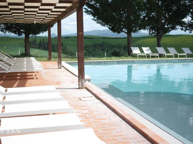 Vacation home with patio, garden & BBQ — photo 3