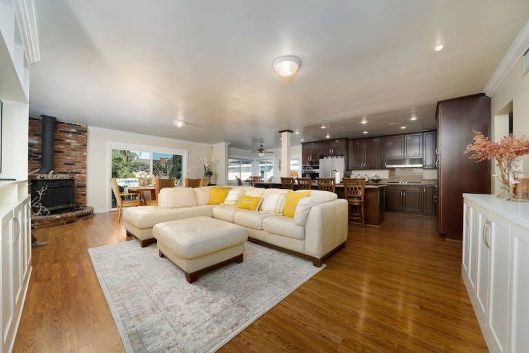 House Garden Grove