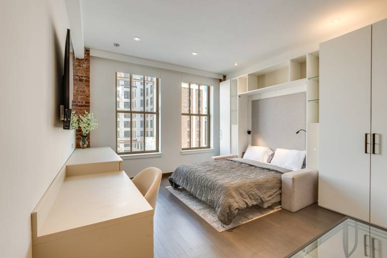 Downtown Studio Near Medical Centers in Newark