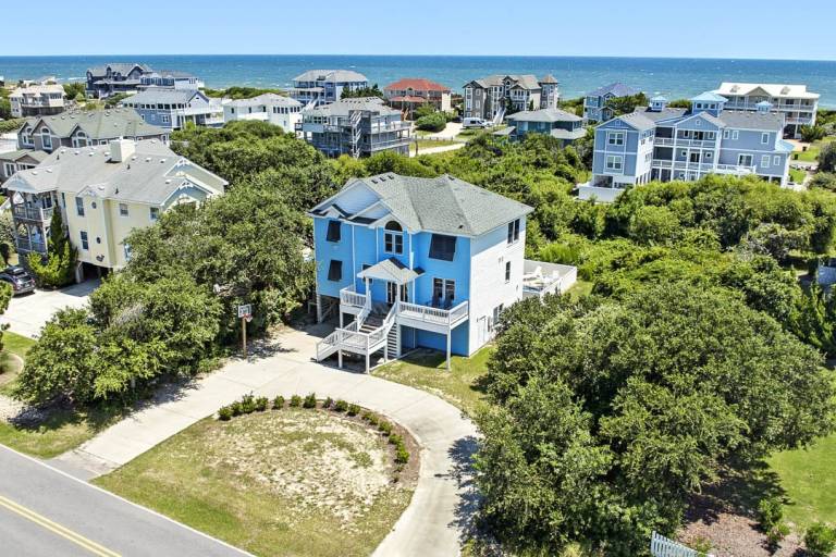 Mr. Sandman 1080 ft to the beach Private Pool, Hot Tub, and Dog Friendly in Outer Banks, NC