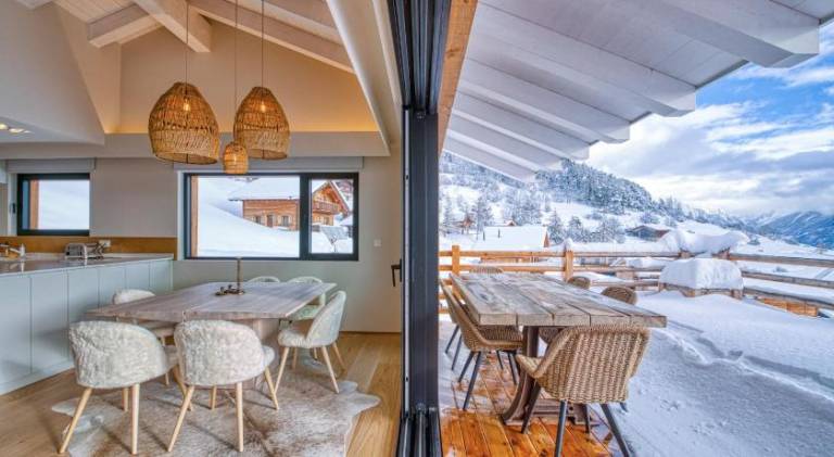 Verbier Village Levron 3br chalet large terrace facing south — photo 3
