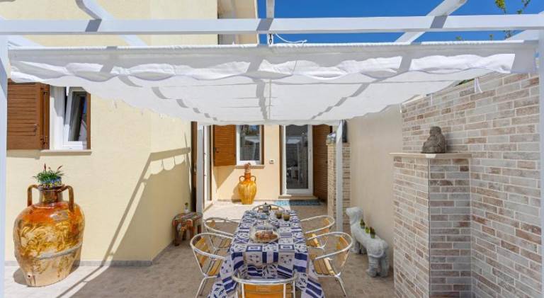 Apartment with garden | Next to the beach | Pets are welcome in Giurdignano