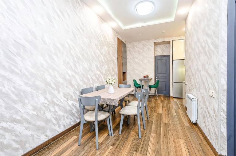 Serviced apartment with yard — photo 5