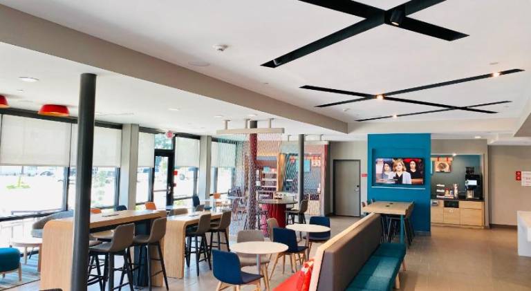 Avid Hotels Beaumont By IHG — photo 3