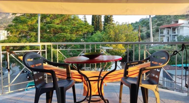 Charming rental apartment with yard & patio | Dogs allowed in Nafplio