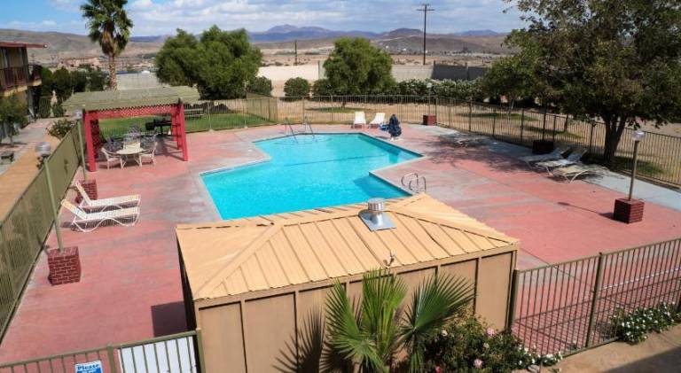 California Inn Barstow — photo 5