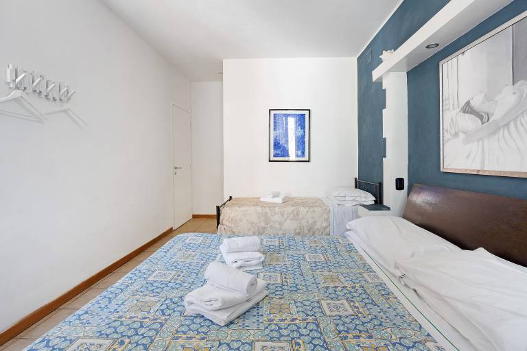 Apartment with patio & fast internet | City view — photo 5