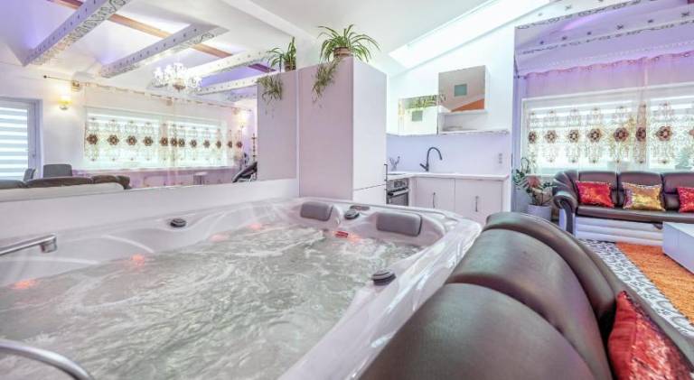 Rental apartment with pool & jacuzzi — photo 3