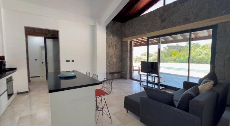Villa with private pool, yard & patio — photo 2