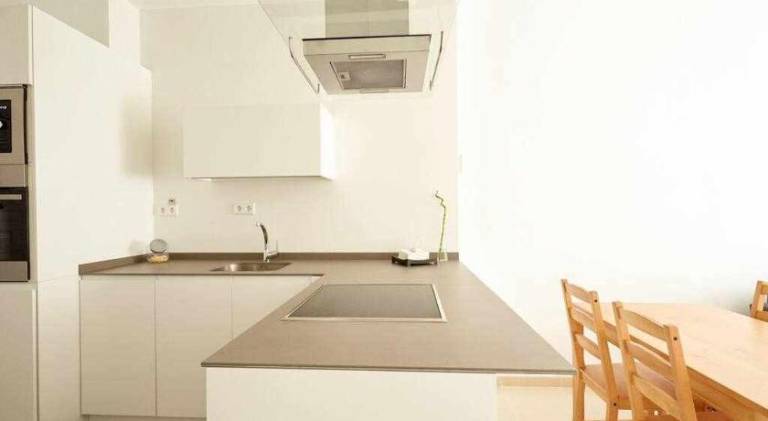 Rental apartment with 2 rooms for 6 persons — photo 4