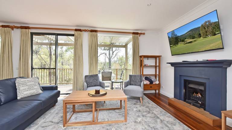 Villa Cessnock