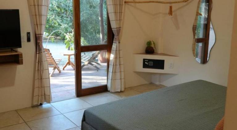 Pleasant lodge with terrace & yard | Suitable for remote work | Pets allowed — photo 2