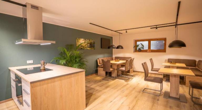 Apartment with patio — photo 3