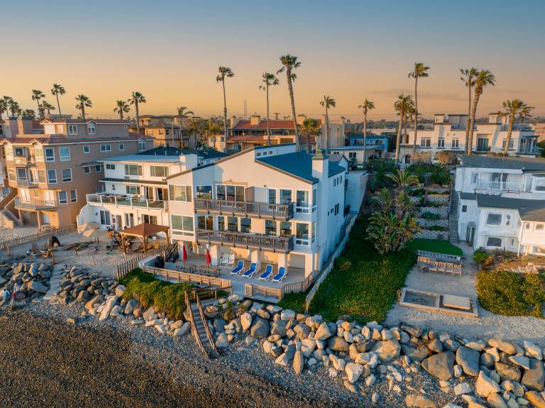 Oceanfront Family Getaway BBQ Outdoor Seating — photo 3