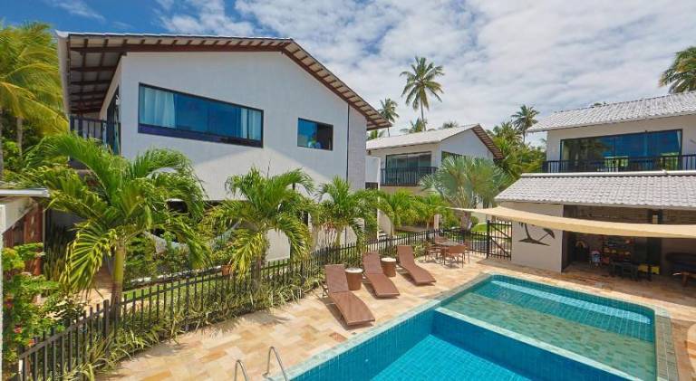 Holiday apartment with pool, garden & patio | Beach nearby | Dogs allowed in Maragogi