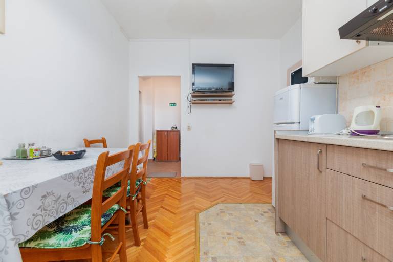 Two bedroom apartment with balcony and sea view Podgora, Makarska (A-12326-b) — photo 3