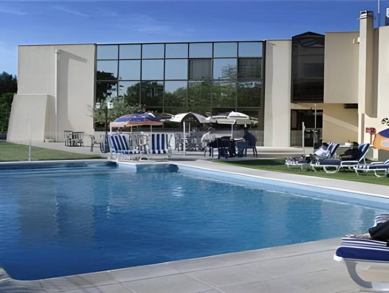 Aeroport Hotel - Parc Expo in Mauguio