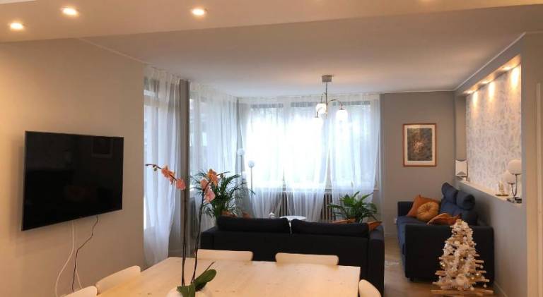 La Maison de la Douce Heure, 4 appartements climatises avec jardin au centre ville proche des Therme — photo 3