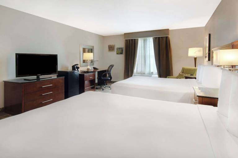 Resort Many