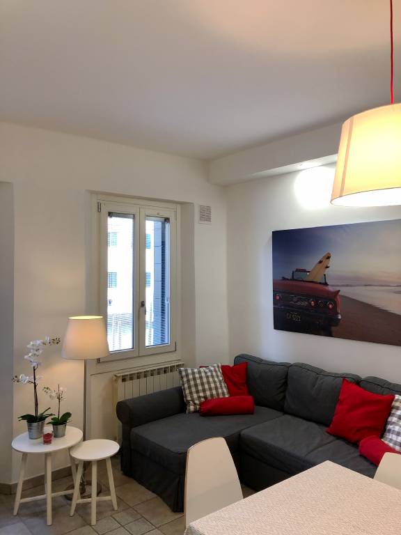 Cadillac apartment in Venice