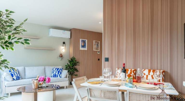 Montparnasse- Hot tub and AC Cosy apartment a prime location 40m2 — photo 4