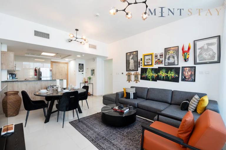 Apartment Emirates Hills
