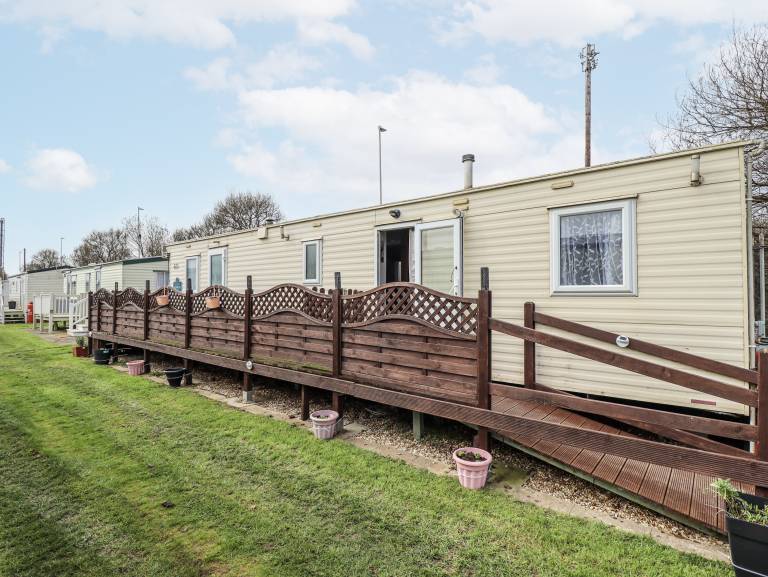 Cottage with garden | Beach view in Skegness