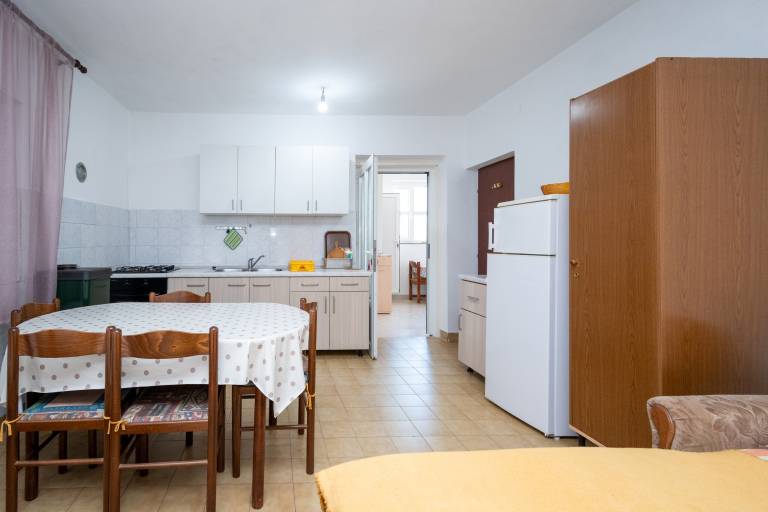 One bedroom apartment near beach Metajna (Pag) (A-6395-b) — photo 5