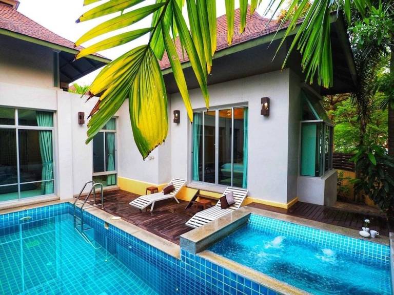 AnB Pool Villa 2BR Red in Pattaya in Sattahip