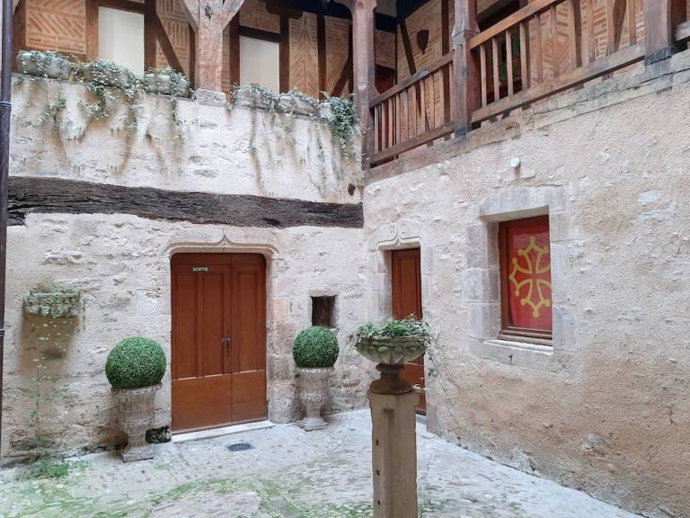 Accommodation  Cordes-sur-Ciel