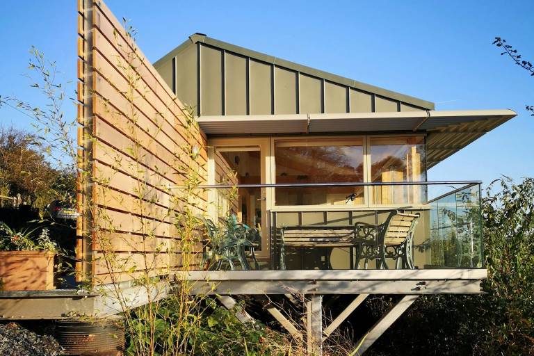 Children-friendly cottage with patio & yard | Sea view | Pet-friendly — photo 5