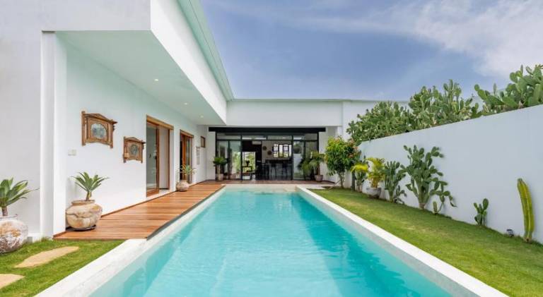 Charming villa with pool | Close to the beach | Pet-friendly in Canggu