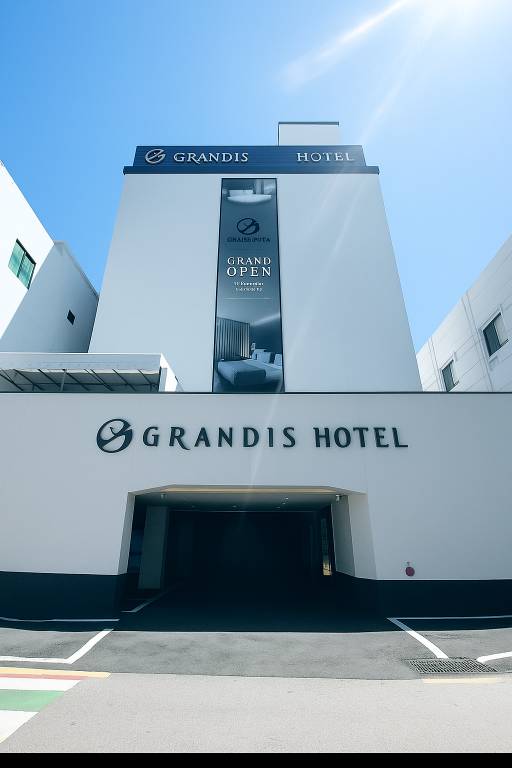 Daeyeon Grandis Hotel