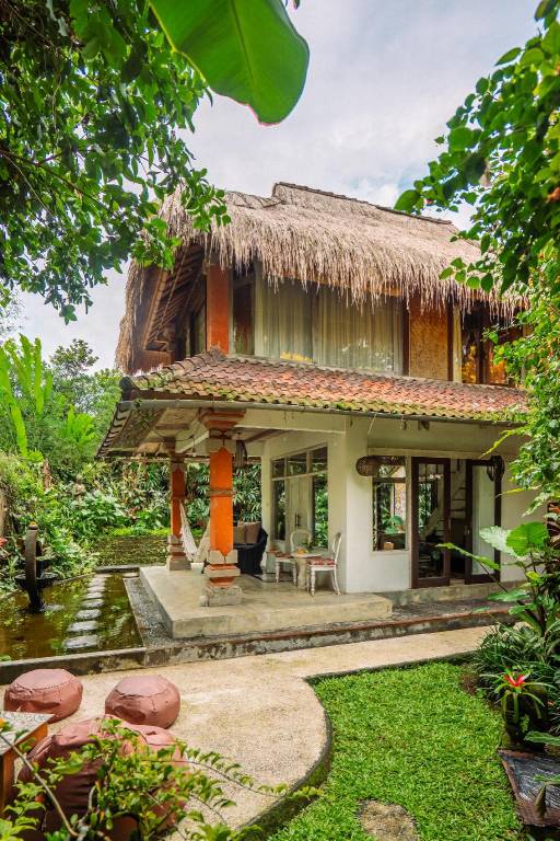 Villa with garden & patio — photo 3