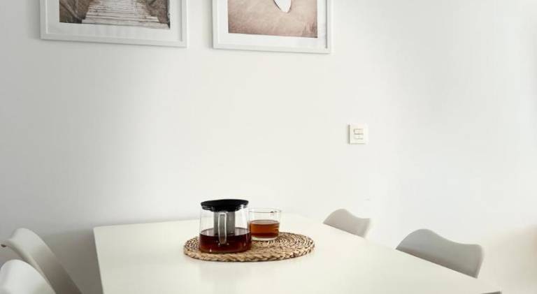 Air-conditioned Elisa Apartment with spacious sunroof lounge and swimming pool — photo 4