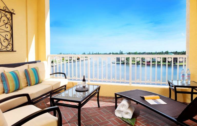 Resort Pelican Bay
