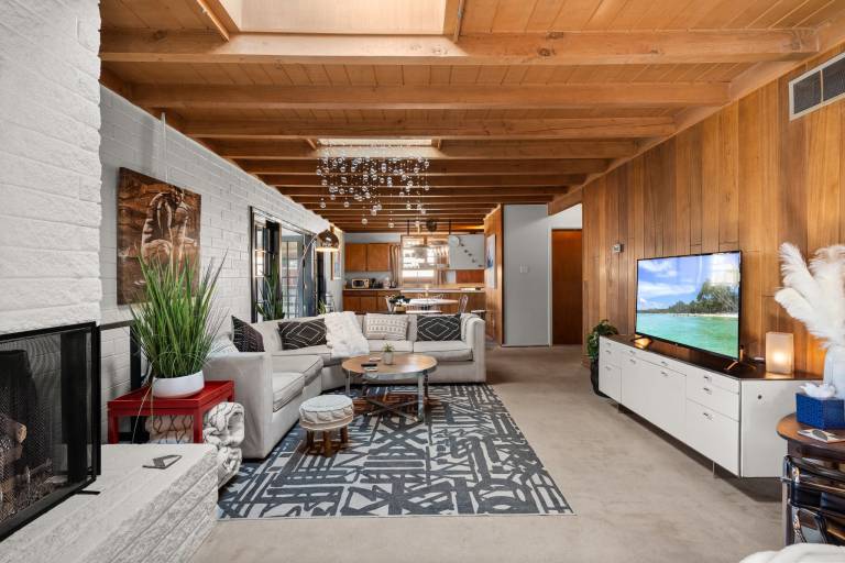Mid-Century Modern Oasis Heart of Santa Fe Great Outdoor Space Parks — photo 4