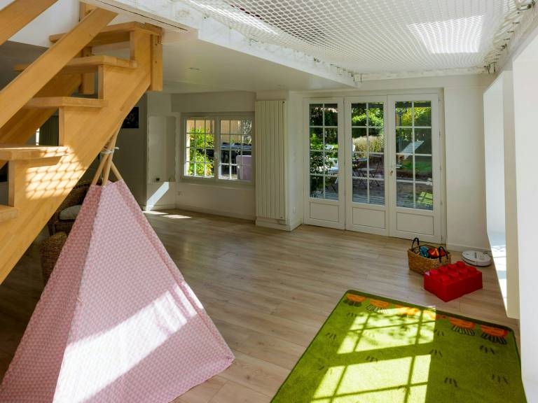 House with BBQ, patio & yard — photo 4