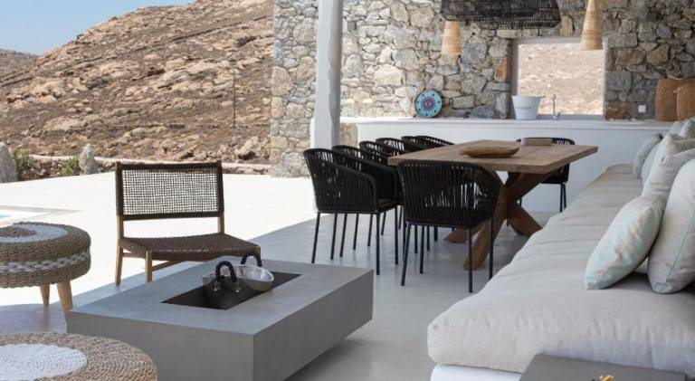 Villa with patio, grill & yard — photo 3