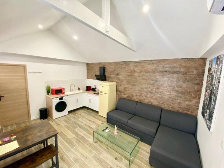 House with 2 rooms for 6 persons in Roquebrune-Cap-Martin
