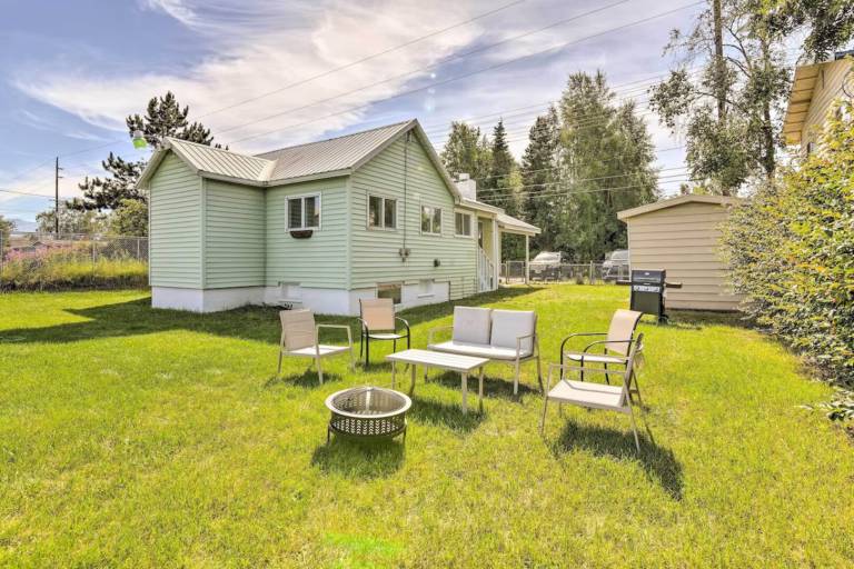 Children-friendly house with patio & yard | Pet-friendly — photo 2