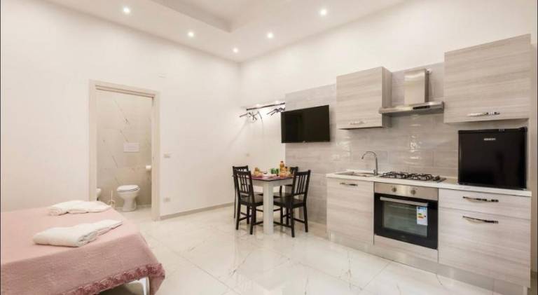 Apartment | Near Naples Cathedral — photo 3