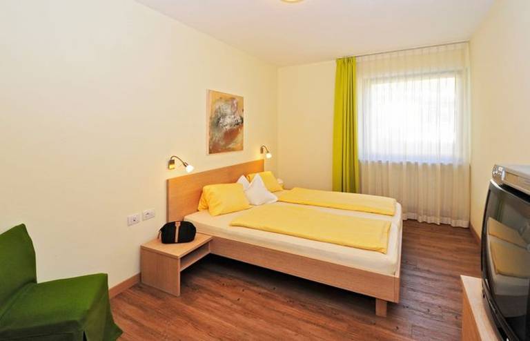 Holiday Apartment "Mignon 3" with Mountain View, Shared Heated Indoor Pool & Wi-Fi — photo 2