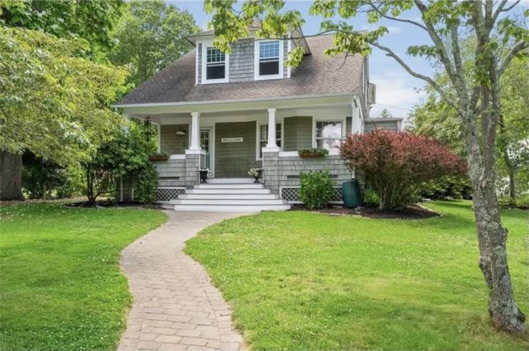 House  Prudence Island