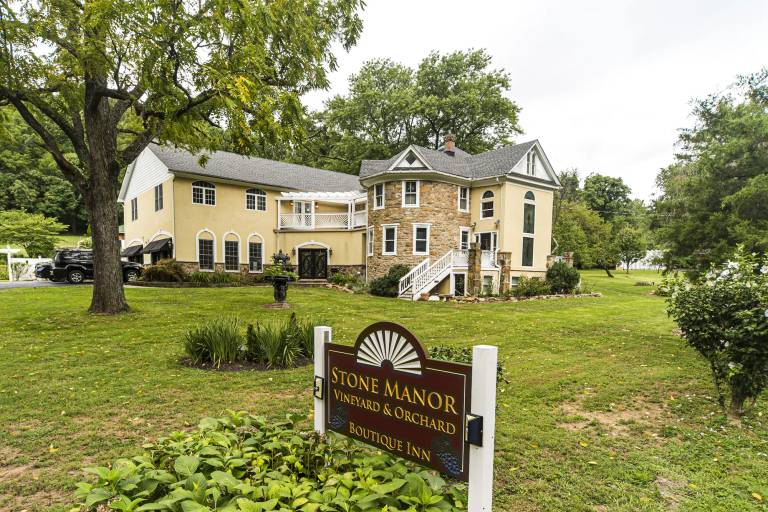 Bed and breakfast  Lovettsville