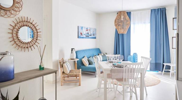 Charming serviced apartment with terrace | Close to the beach | Pet-friendly — photo 3