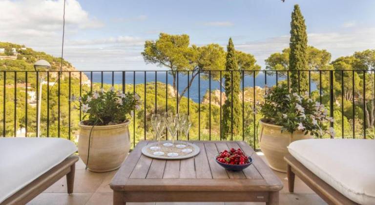 Villa with pool in Begur