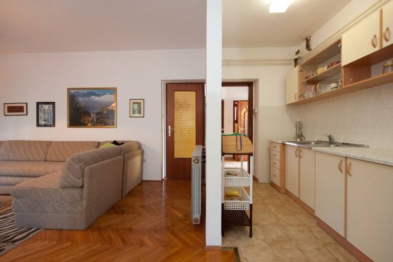 Family-friendly charming rental apartment with garden | Perfect for remote work | Pets allowed — photo 4