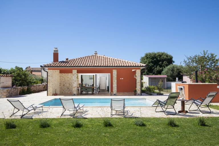Ferienhaus in Šišan, Valtura für max. 6 Personen, Ferienhaus in Šišan, Valtura für max. 6 Personen,